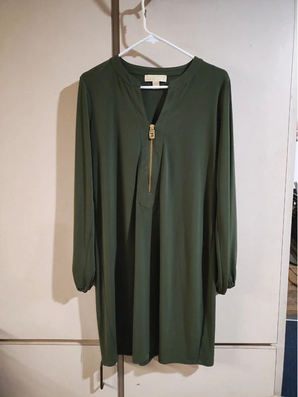 Michael kors size large green dress long sleeve